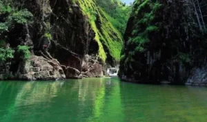 Menjelajahi Leuwi Tonjong Garut