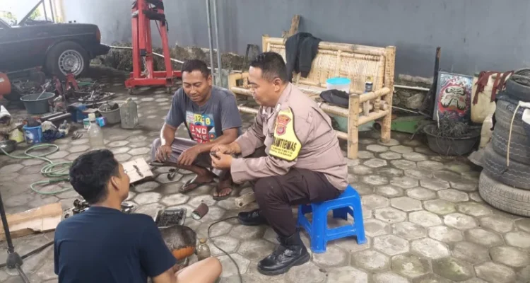 Pak Bhabin Sambangi Bengkel