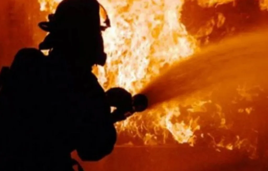 Bengkel Cat Terbakar Duren Sawit