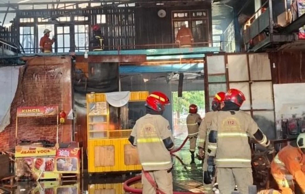 Bengkel Cat Terbakar Bengkel Cat Terbakar