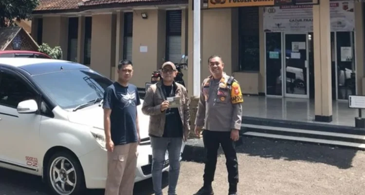 mobil sewaan digelapkan Bogor