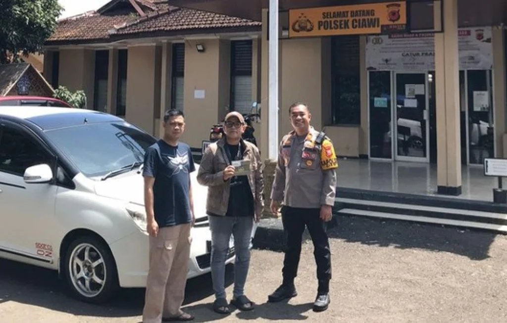 mobil sewaan digelapkan Bogor