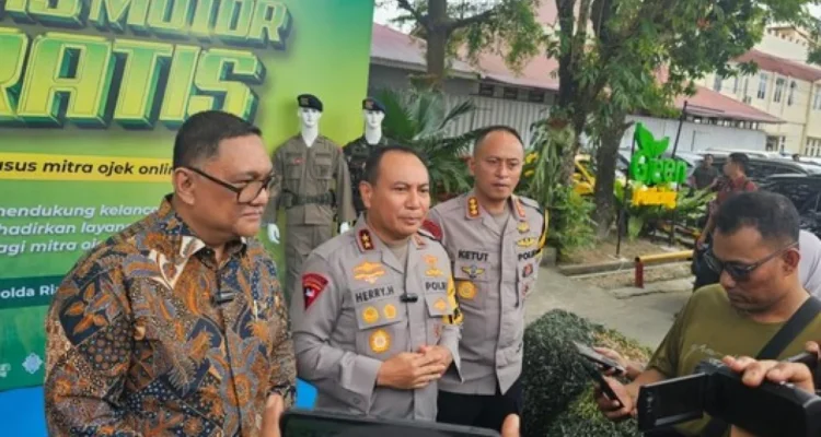 Ojol Mata Telinga Polri