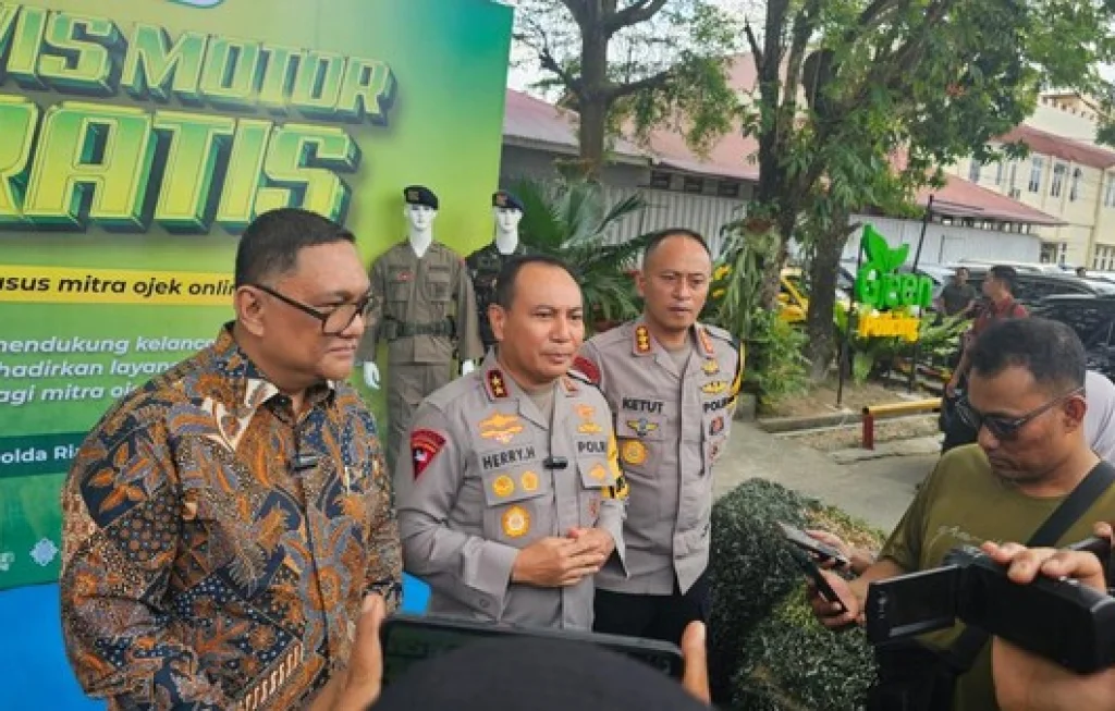 Ojol Mata Telinga Polri