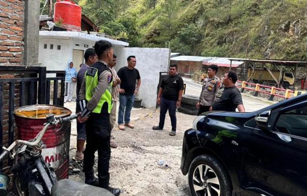 Polres Samosir bantu mobil