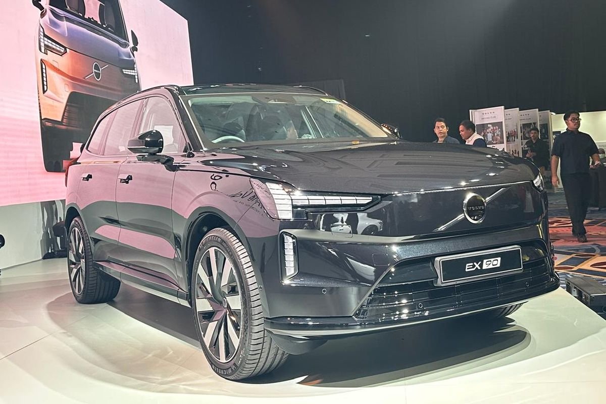 Volvo EX90